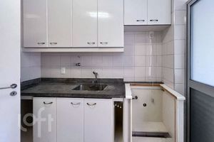 Image 6 - 871344