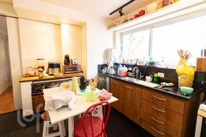 Image 8 - 871353