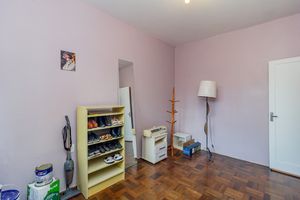 Image 19 - 871370