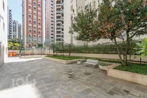 Image 31 - 871371