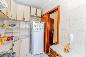Image 17 - 871372