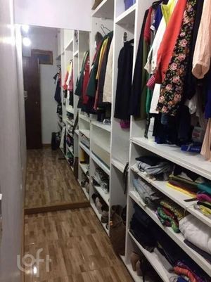 Image 4 - 871376
