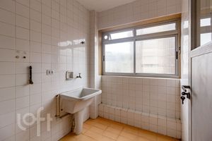 Image 1 - 871380