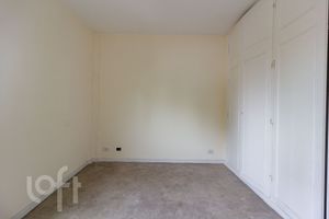 Image 3 - 871380