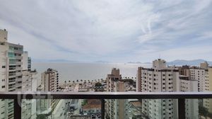 Image 11 - 871382