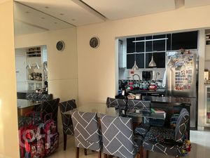 Image 7 - 871392