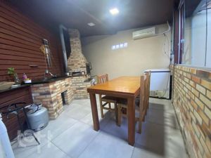 Image 1 - 871395