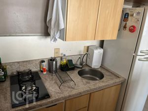 Image 1 - 871398