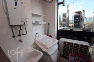 Image 18 - 871399