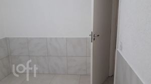 Image 4 - 871408