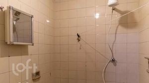 Image 4 - 871418
