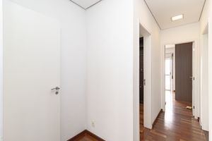 Image 11 - 871421