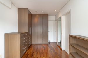 Image 17 - 871421