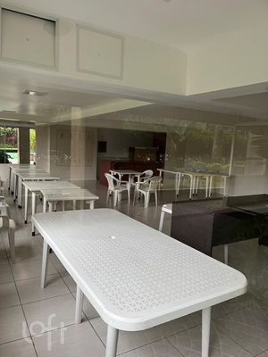 Image 6 - 871422