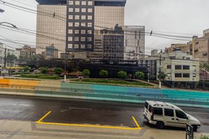 Image 5 - 871470