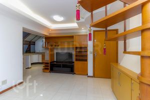 Image 1 - 871473