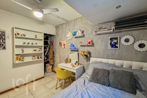 Image 9 - 871477