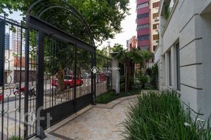 Image 24 - 871514