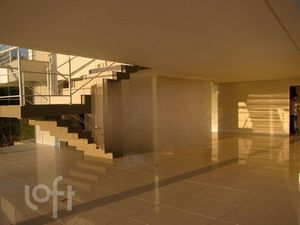 Image 10 - 871528