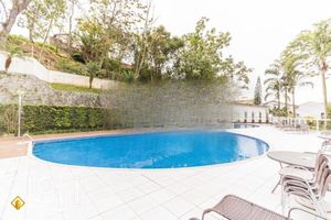 Image 3 - 871530