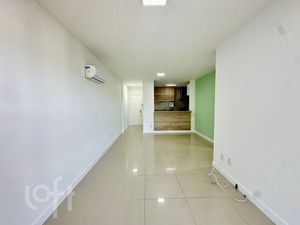 Image 17 - 871530