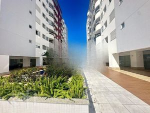 Image 10 - 871530