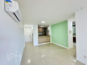 Image 18 - 871530