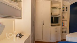 Image 22 - 871531