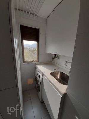 Image 21 - 871533