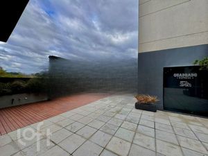 Image 10 - 871534