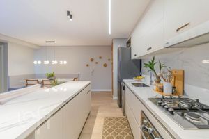 Image 17 - 871543