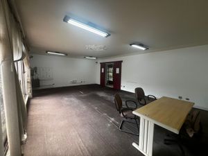 Image 10 - 871544