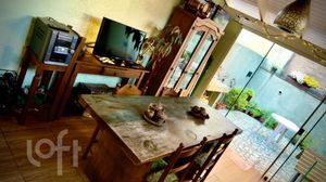 Image 33 - 871547
