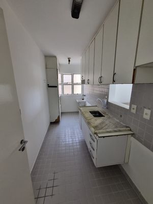 Image 41 - 871550