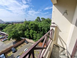 Image 15 - 871550