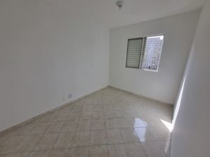 Image 17 - 871550