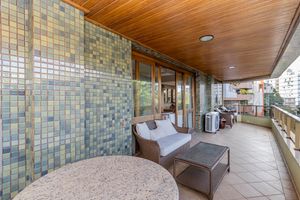Image 15 - 871556