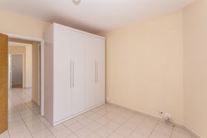 Image 8 - 871566