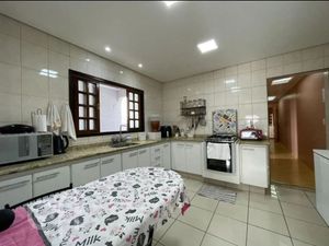 Image 12 - 871569