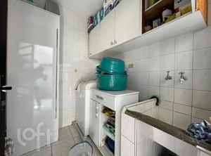 Image 5 - 871569