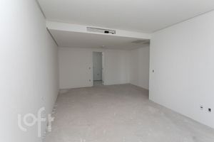 Image 34 - 871574