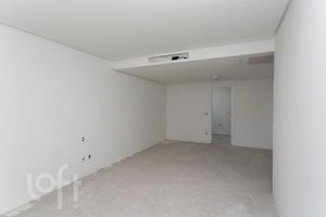 Image 35 - 871574