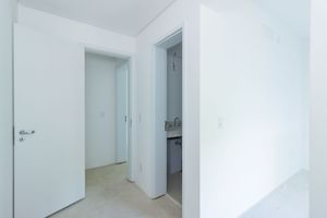 Image 15 - 871589