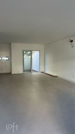 Image 4 - 871591