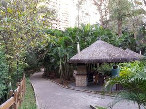 Image 20 - 871595