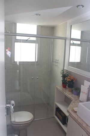 Image 9 - 871599