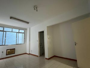 Image 1 - 871602