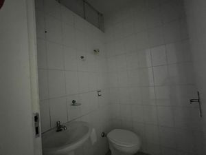 Image 7 - 871602
