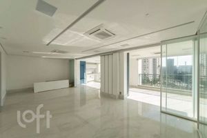 Image 21 - 871605
