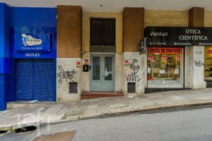 Image 8 - 871674